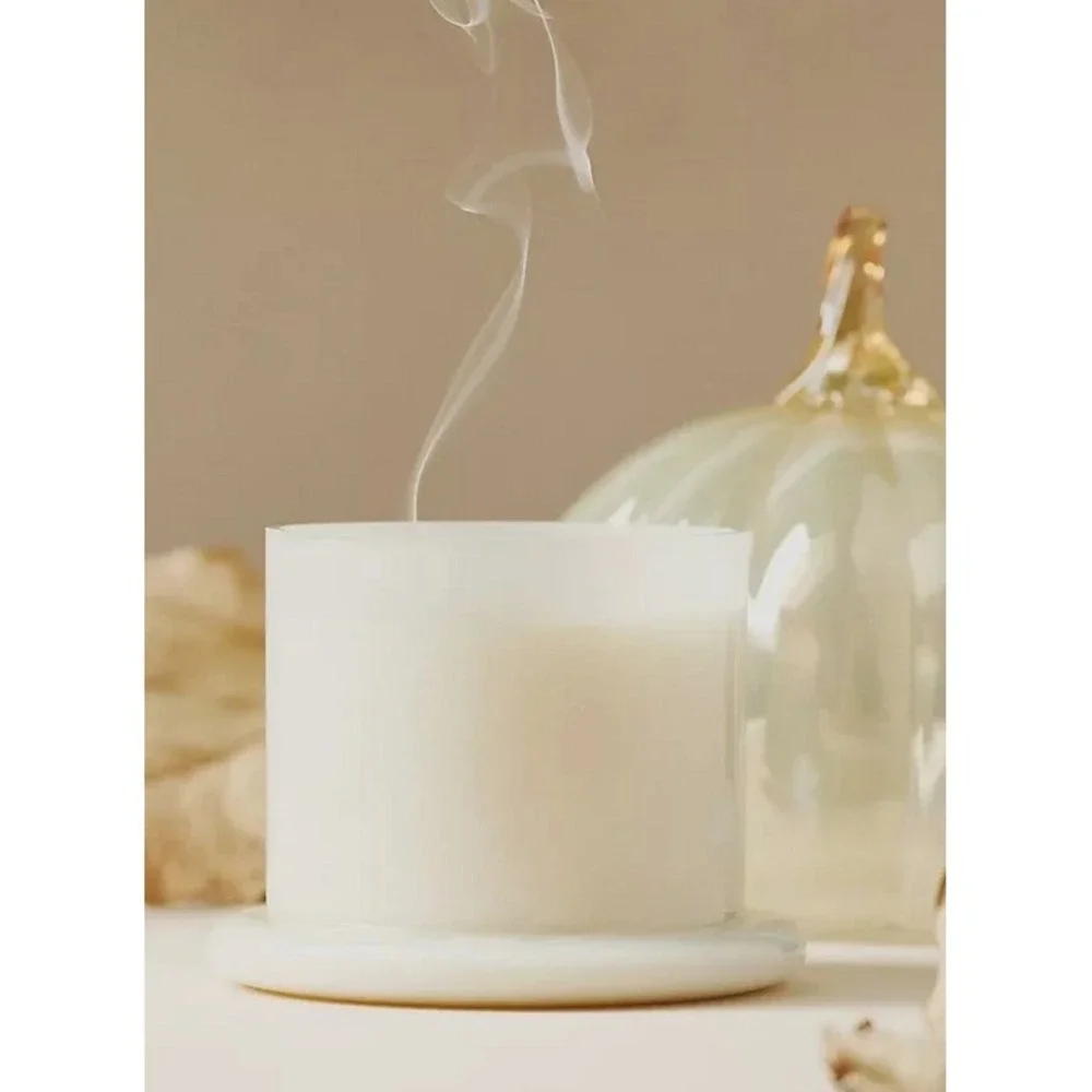 Anthropologie Cloche Glass Candle Jar Malted Pumpkin Rum Woodsy Scent Great Gift